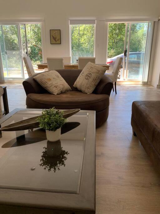 Country Home, Sleeps 6 Pets Friendly Port Alberni Exterior foto